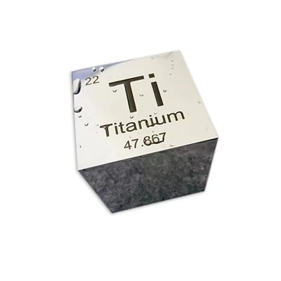 Titāna kubs